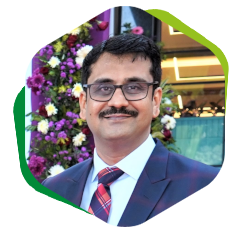 <b>Dr Keyur Yagnik</b><br />Naveli Hospital<br /><strong>Surat, Gujarat, India</strong>